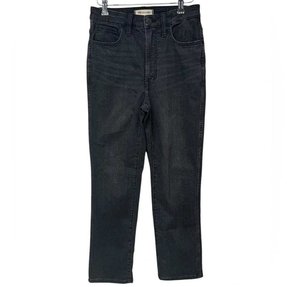 Madewell Curvy High-Rise Slim Straight Jeans in Richgrove wash